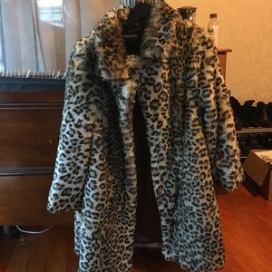 Cheetah women’s faux fur coat